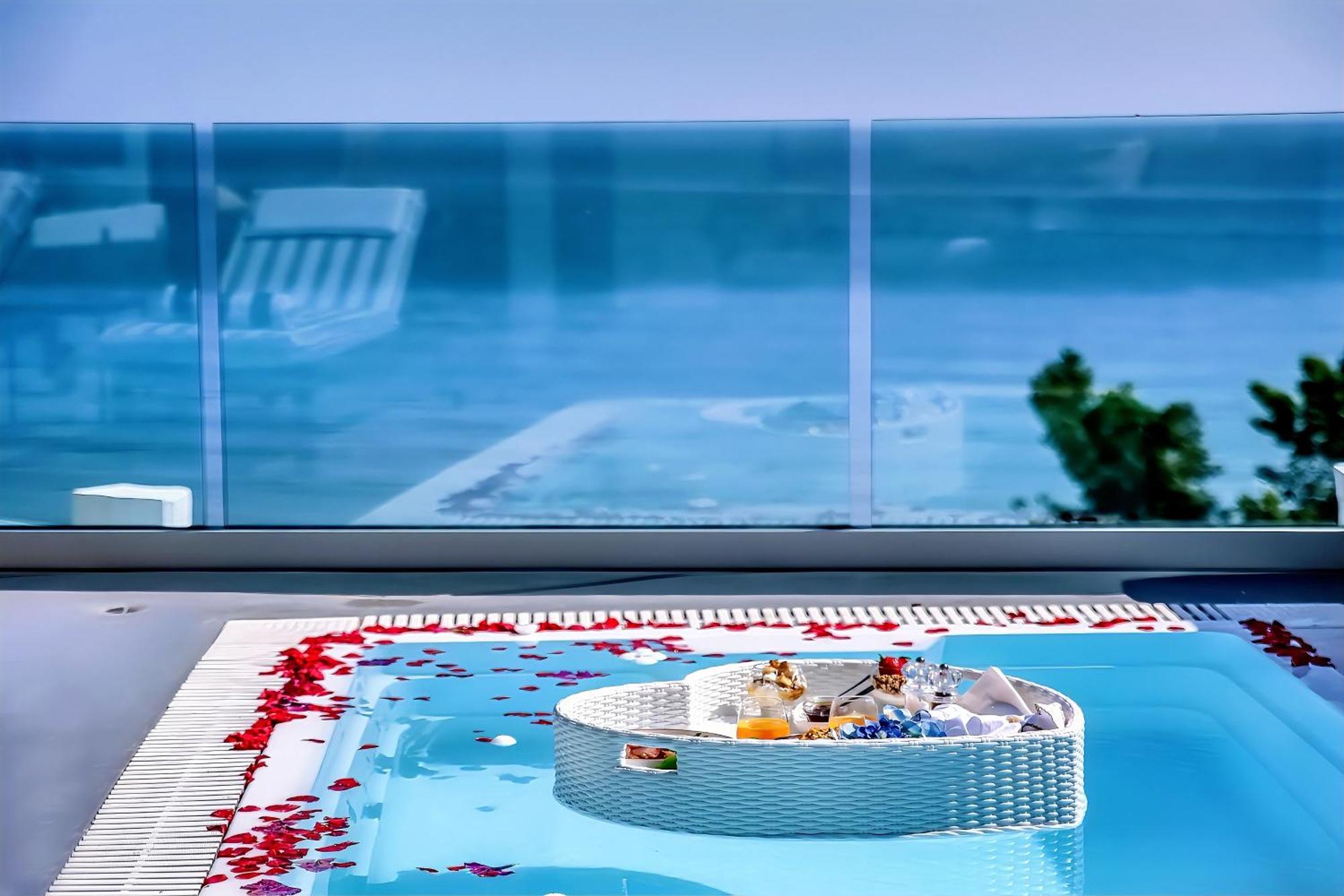 Panorama Suites & Spa - Adults Only Stómion 客房 照片
