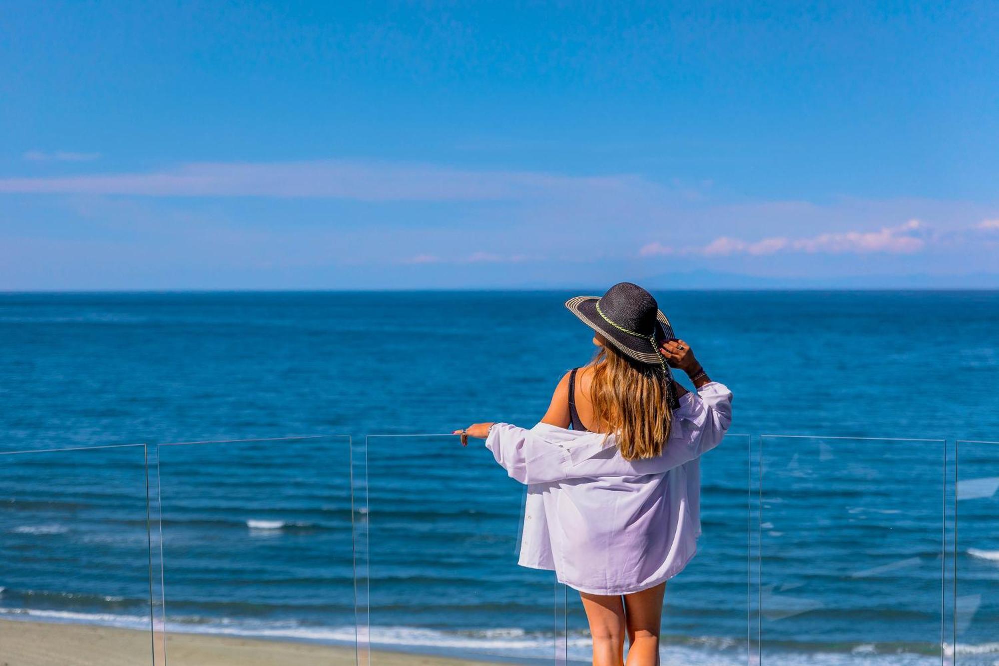 Panorama Suites & Spa - Adults Only Stómion 客房 照片