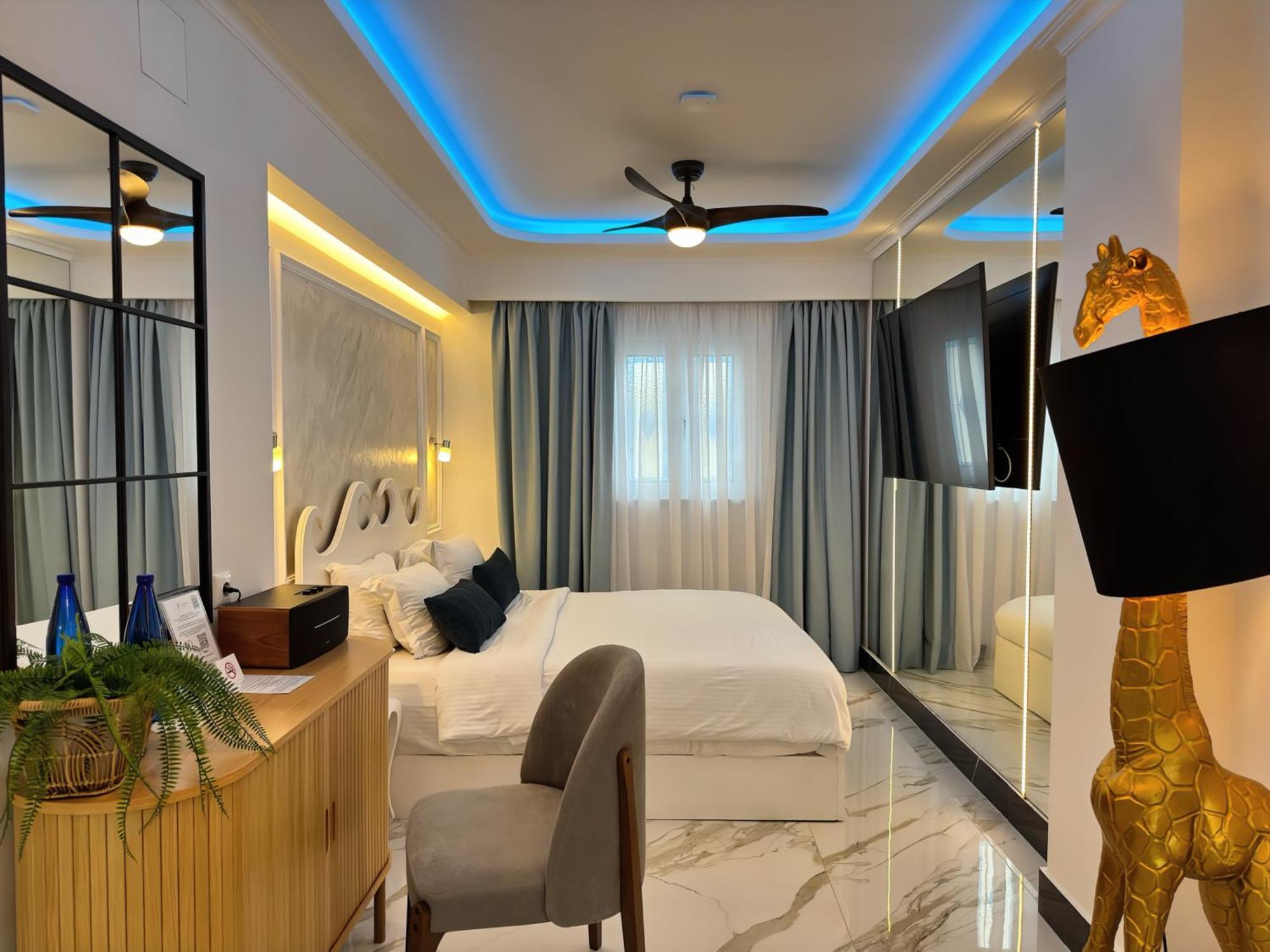 Panorama Suites & Spa - Adults Only Stómion 客房 照片