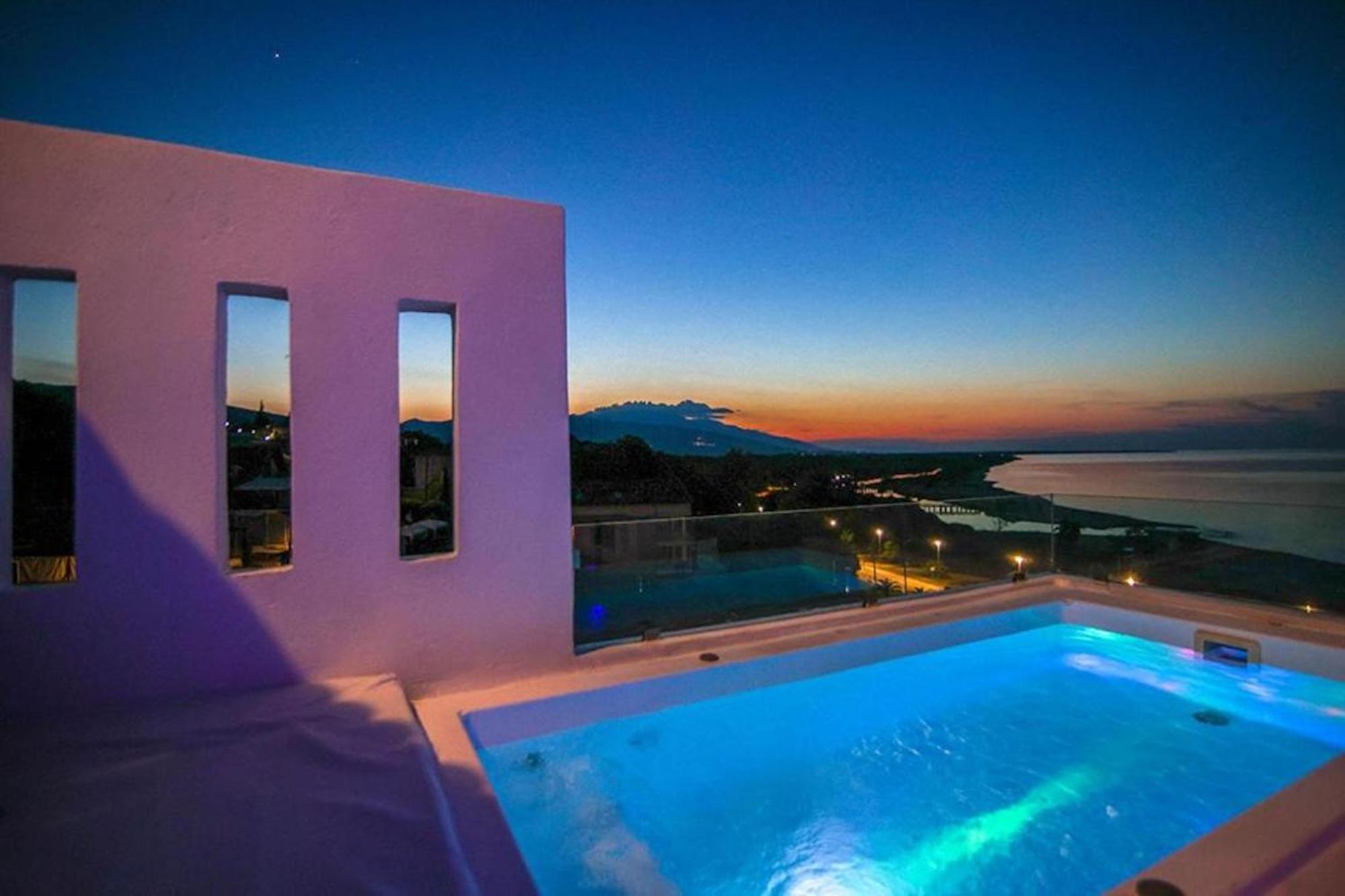 Panorama Suites & Spa - Adults Only Stómion 客房 照片
